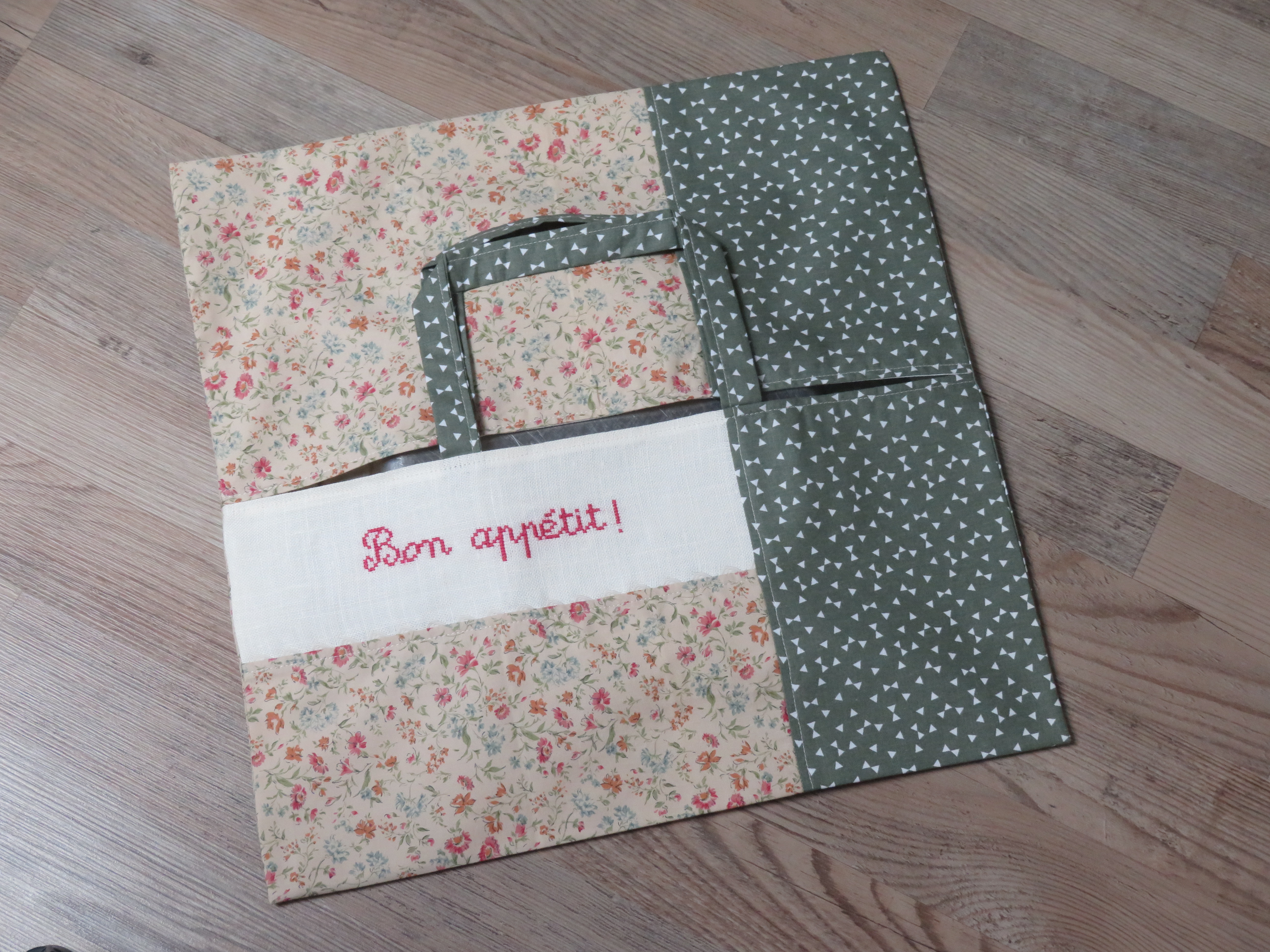 SAC-A-TARTE-073 photo n°2